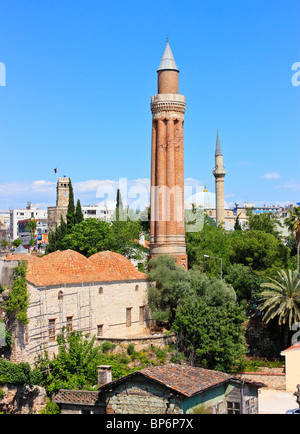 Yivli Minarett in der Altstadt von Antalya, Türkei Stockfoto