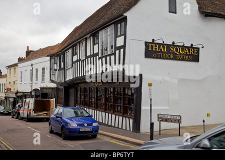 Ein Thai-Restaurant in einem Tudor Buliding, St Albans, Hertfordshire, England Stockfoto