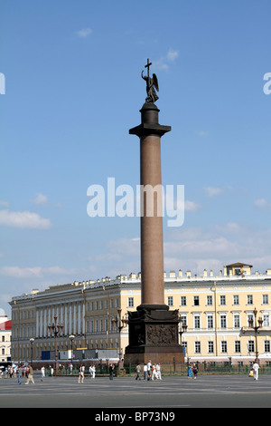 Die Alexandersäule in Schlossplatz in St. Petersburg, Russland Stockfoto