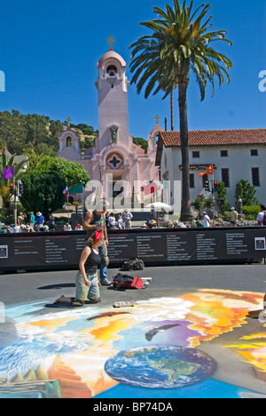 Künstler bei der Arbeit an der italienischen Jugend Street Painting Festival, San Rafael, Kalifornien Stockfoto