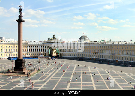 Die Alexandersäule in Schlossplatz in St. Petersburg, Russland Stockfoto