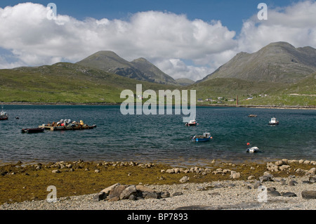 Bunabhainneada über Loch Bun Abhainn Eadarra aus Ardhasaig, North Harris. Schottland.  SCO 6342 Stockfoto