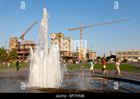 Brunnen am Lustgarten-Platz, Berlin, Deutschland Stockfoto