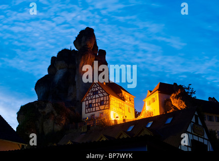 Tuechersfeld, ein Dorf gebaut auf Felsen, kleine Schweiz, Bayern, Deutschland, Europa Stockfoto