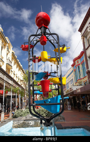 Eimer-Brunnen, Cuba Street Mall, Wellington, Nordinsel, Neuseeland Stockfoto