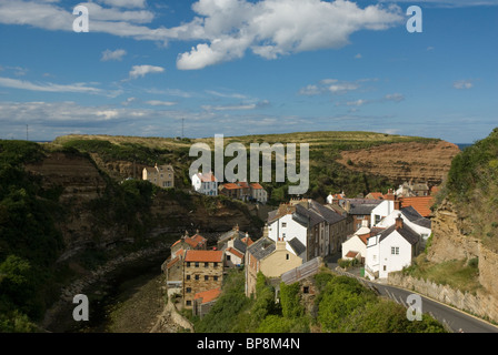 Ein Blick auf Staithes Altstadt, North Yorkshire, England. Stockfoto