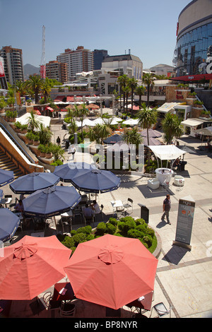 Outdoor-Food-Court, Parque Arauco-Shopping-Mall, Santiago, Chile, Südamerika Stockfoto