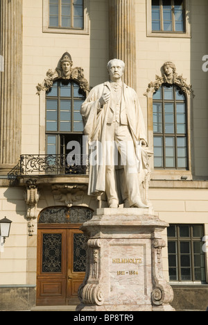 Statue des Helmholtz-Humboldt-Universität Berlin Deutschland Stockfoto