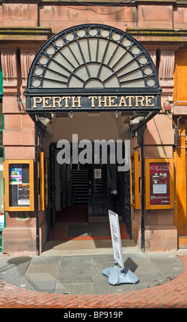 Eingang zum Perth Theatre in der High Street von Perth Stadtzentrum Stockfoto