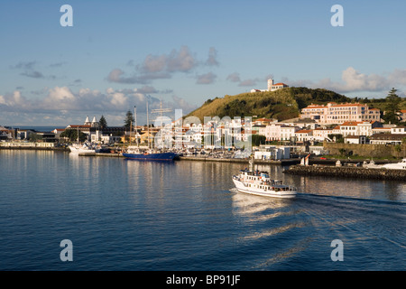 Fähre im Hafen von Horta, Horta, Insel Faial, Azoren, Portugal, Europa Stockfoto