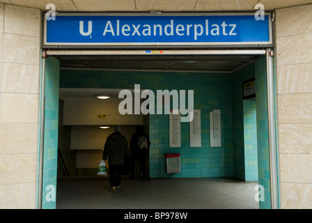 U-Bahnstation Alexanderplatz Berlin Deutschland Stockfoto