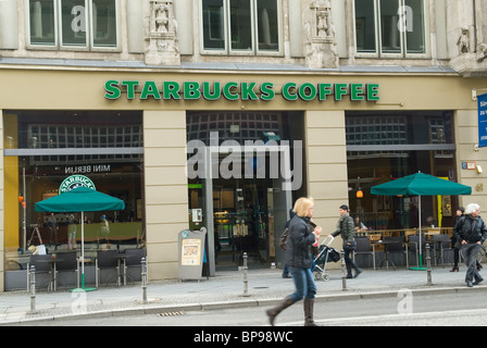Starbucks Kaffee Friedrichstrase Berlin City Deutschland Stockfoto