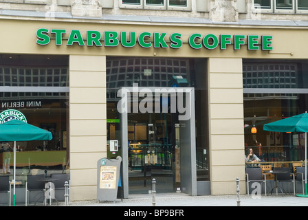Starbucks Kaffee Friedrichstrase Berlin City Deutschland Stockfoto