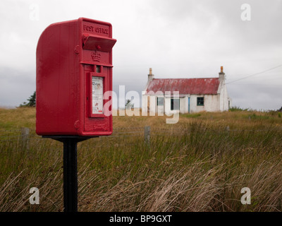 Alten Croft mit Briefkasten, North Uist Stockfoto