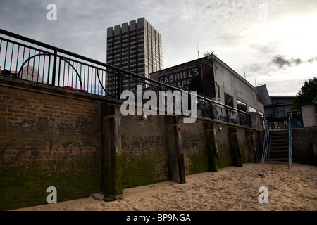 ITV und Gabriels Wharf, London South Bank. Stockfoto