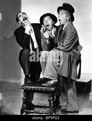 DIE MARX BROTHERS EINE NACHT IN DER OPER (1935) Stockfoto