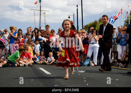 Straße Akt, kinsale Stockfoto