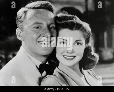 ESTHER WILLIAMS, VAN JOHNSON, LEICHT ZU WED, 1946 Stockfoto