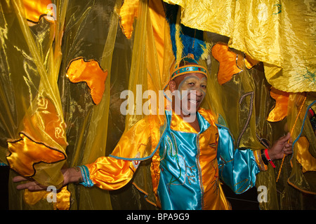 Notting Hill Carnival 2010, Grand Karneval Kostüm Splash, Kostüm-Wettbewerbe, Alexandra Palace Stockfoto