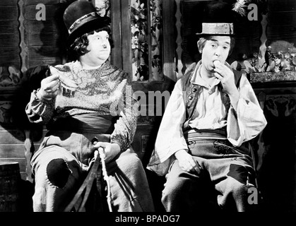 OLIVER HARDY, Stan Laurel, die BÖHMISCHEN MÄDCHEN, 1936 Stockfoto