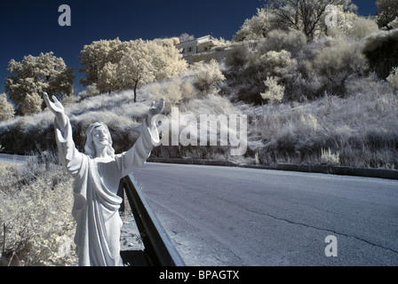 Jesus-Statue - Straße nach Paleo Perithia Stockfoto