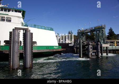 MV-Stealth Friday Harbor nähern. US-Bundesstaat Washington Fährensystem. Stockfoto