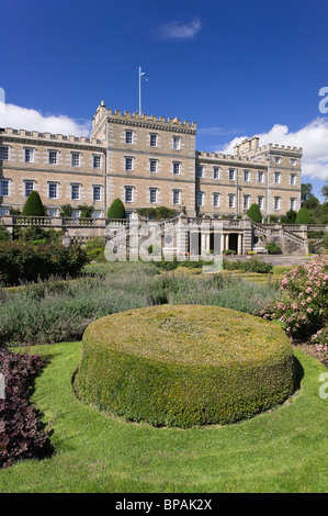 Mellerstain House, Scottish Borders, UK - formalen italienischen Gärten und Haus Stockfoto