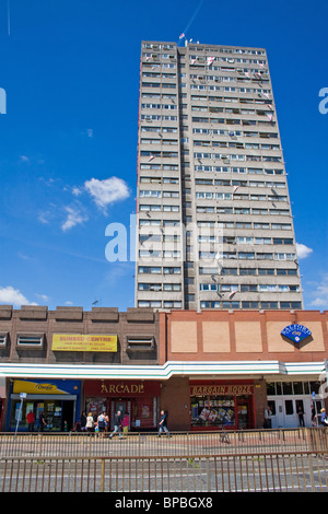 Salford Shopping City, Shopping Center und Wohnturm blockieren, Salford, Greater Manchester. UK Stockfoto