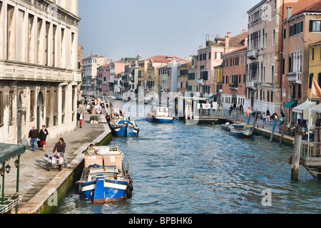 Cannaregio Canal am Morgen in Venedig, Italien. Stockfoto