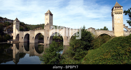 die Valentre Brücke in Cahors, Südfrankreich Stockfoto