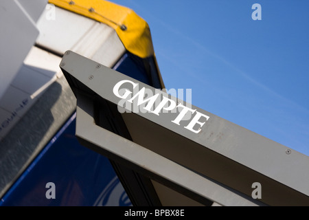 GMPTE Bus Stop-Schild Stockfoto