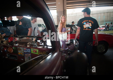 10. jährliche "Kustom tötet und Hot Rod Thrills" Auto-Show in Williamsburg, Brooklyn in New York Stockfoto