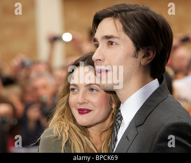 Justin Long Drew Barrymore besucht die Weltpremiere des Going the Distance im Vue Kino am 19. August 2010 Stockfoto