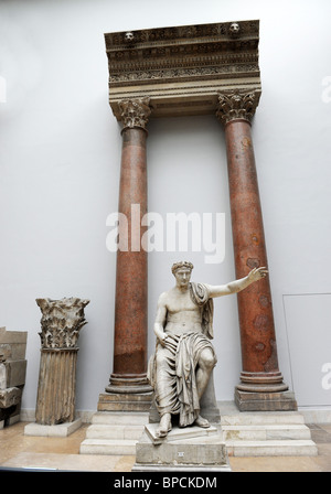 Das Heiligtum des Jupiter Heliopolitanus in The Pergamon Museum Pergamonmuseum Museumsinsel in Berlin-Deutschland-Deutschland-Europa Stockfoto