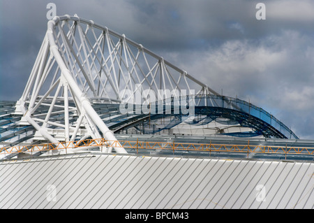 Das Dach des American Express Community Stadium bei Falmer. Die neue Heimat von Brighton und Hove Albion Football Club Stockfoto