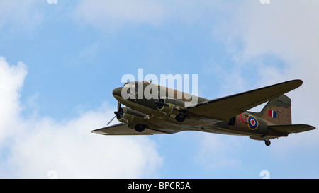 Douglas Dakota ZA947 AI C-47A-60-DL militärische No KG661 RA Schlacht von Großbritannien Flug Pegasus Livree - Beobachter im oberen Rumpf Stockfoto