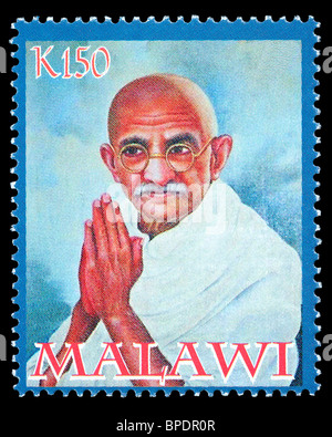 MALAWI - ca. 2004: Eine Briefmarke gedruckt in Malawi zeigt Mohandas Karamchand Gandhi, ca. 2004 Stockfoto