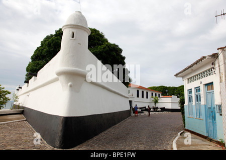 Forte de São Lourenço in Itaparica Stadt, Insel Itaparica in der Nähe von Salvador, Bahia, Brasilien. Stockfoto