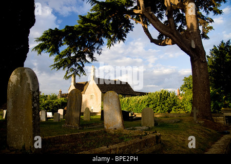 Lacock Dorf Friedhof Stockfoto