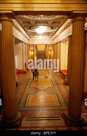 Der Eingang zum Museu Nacional de Belas Artes oder nationalen Museum der schönen Künste, Rio De Janeiro, Brasilien. Stockfoto