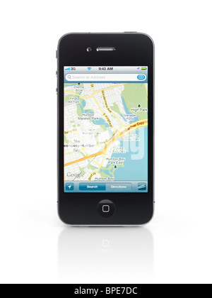Apple iPhone 4-Smartphone mit Google maps GPS-app auf seinem Display mit Beschneidungspfad auf weißen Hintergrund isoliert Stockfoto