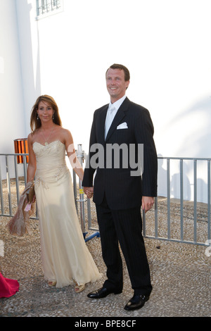Prinz Joachim von Dänemark und Prinzessin Marie von Dänemark kommen für die Hochzeit von Prinz Nikolaos von Griechenland mit Tatiana Blatnik auf der Insel Spetses. Stockfoto