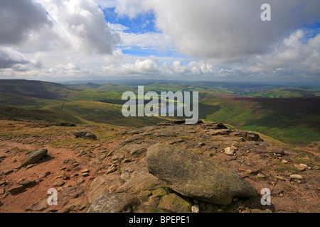 Kinder Behälter vom Pennine Way am sandigen Heys, Kinder Scout, Derbyshire Peak District National Park, England, UK. Stockfoto