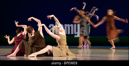 Die Generalprobe des Spring Dance im London Coliseum Coliseum Stockfoto