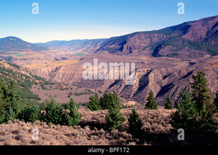 Fraser Canyon entlang Fraser River in der Nähe von Lillooet, BC, Britisch-Kolumbien, Kanada - Cariboo Chilcotin Plateau und Benchland Stockfoto