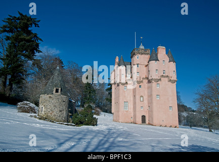 Winter Schnee im Craigevar Schloss in der Nähe von Alford, Aberdeenshire, Grampian Region. Schottland. SCO 6414 Stockfoto