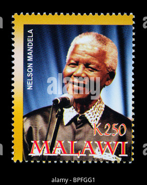 MALAWI - ca. 2004: Eine Briefmarke gedruckt in Malawi mit Nelson Mandela, ca. 2004 Stockfoto