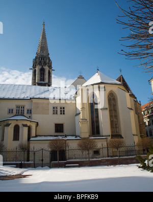 Bratislava - Franziskaner-Kirche im winter Stockfoto