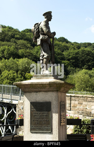 Ironbridge Kriegerdenkmal - Ironbridge, Shropshire. Stockfoto