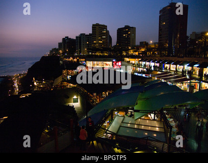 Peru. Lima. Larcomar Center.Miraflores Bezirk. Stockfoto